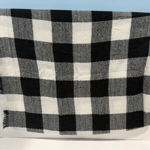 Black and White Checkered Throw Blanket